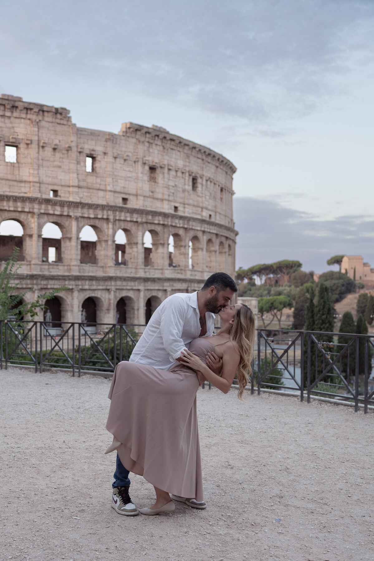 Proposta di matrimonio davanti al Colosseo